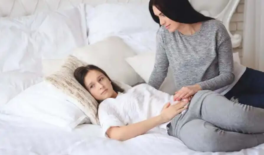 έφηβη στο κρεβάτι