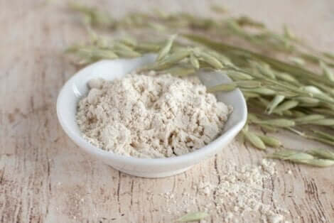 Κολλοειδής βρώμη σε μπολ