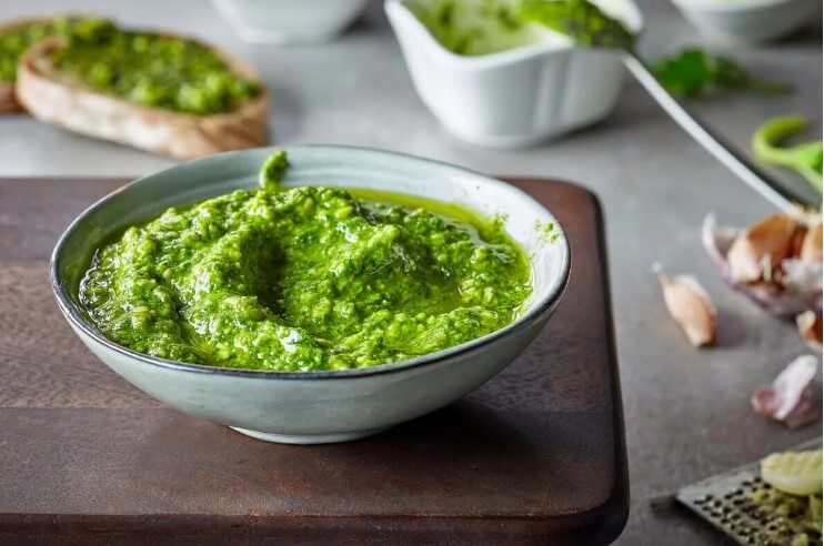 πέστο βασιλικού
