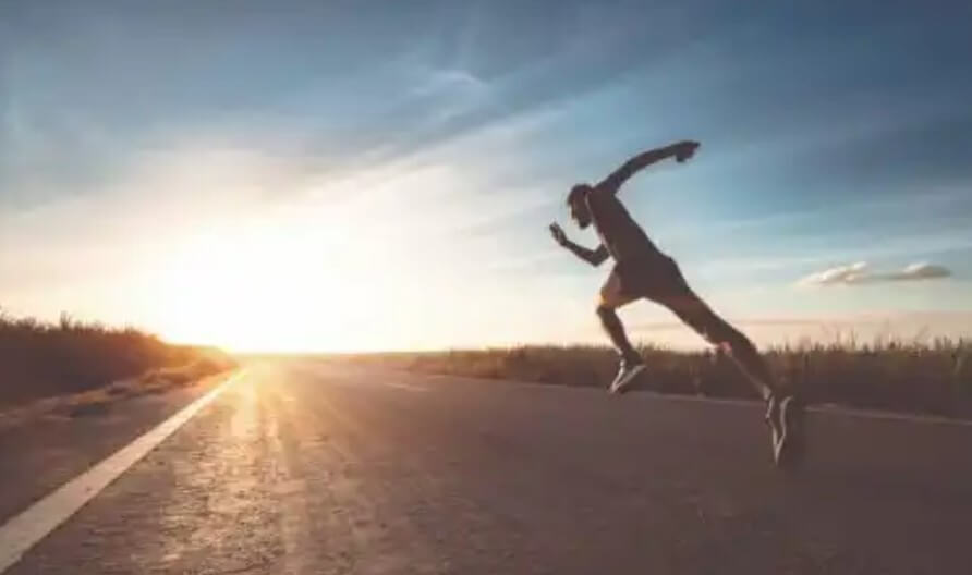 άνδρας που τρέχει