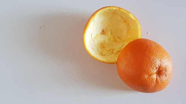 Φλούδες πορτοκαλιού- μαγική απολιπαντική πέτρα