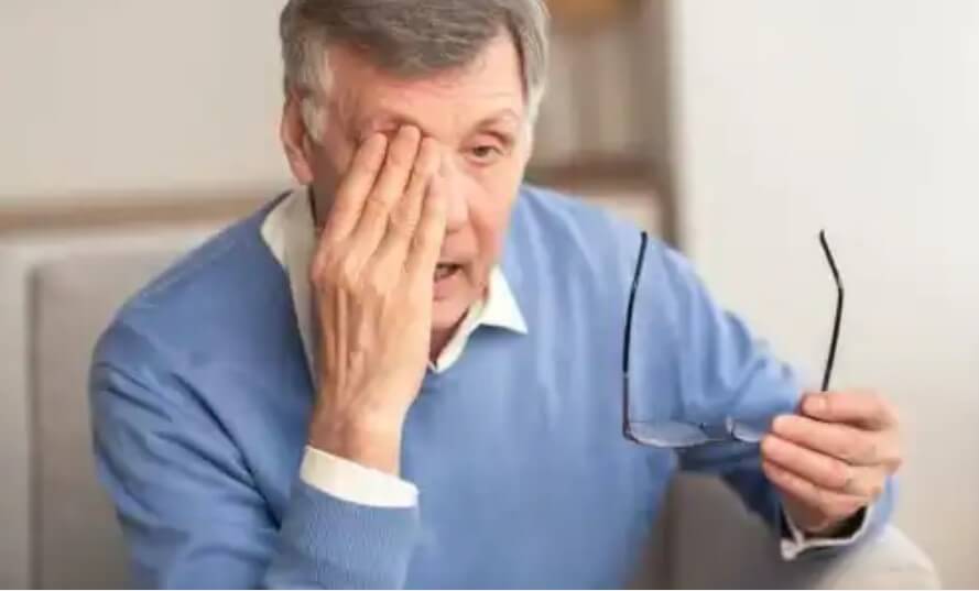 γλαύκωμα σε ηλικιωμένο