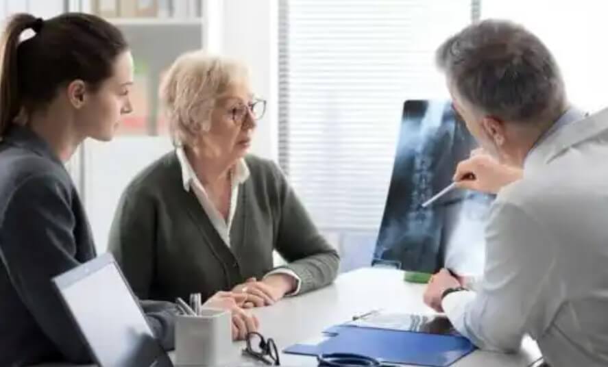 γυναίκα σε γιατρό