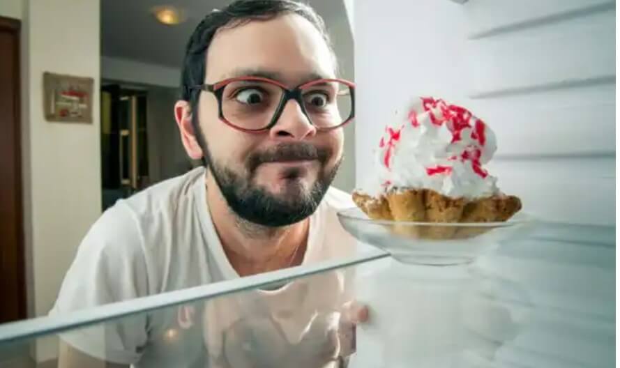 γλυκό στο ψυγείο