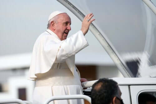Η συμπτωματική εκκολπωματική στένωση του Πάπα Φραγκίσκου