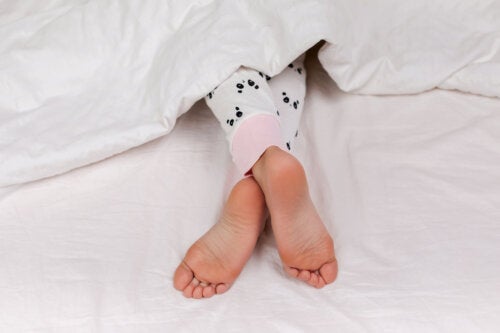 Ξέρετε πόσο ωφέλιμο είναι ένα μασάζ ποδιών πριν τον ύπνο;