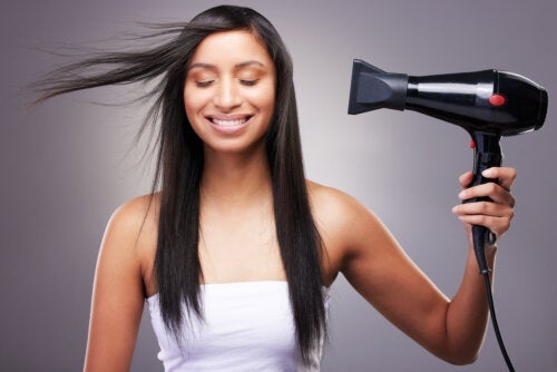 14 συμβουλές για να δώσετε όγκο στα λεπτά μαλλιά