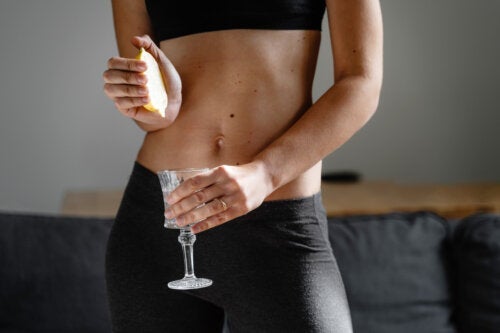 η εμμηνόπαυση χάνει το λίπος της κοιλιάς δίαιτα αδυνατίσματος με βραστό σιτάρι