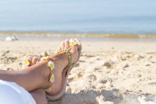 5 συμβουλές για τη φροντίδα των ποδιών σας αυτό το καλοκαίρι