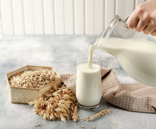 Οι ιδιότητες και τα οφέλη από το γάλα βρώμης