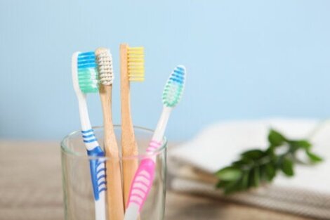 Οδοντόβουρτσες από μπαμπού: Μειονεκτήματα και πλεονεκτήματα