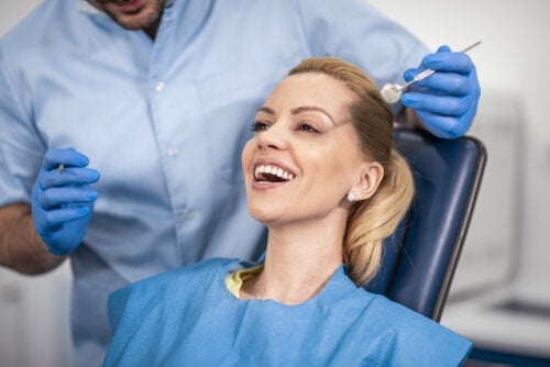 Αισθητική οδοντική περιγράμμιση: Τι είναι και πώς χρησιμοποιείται;