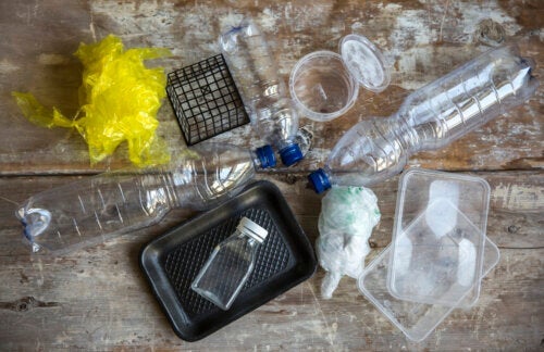 Πλαστικά μιας χρήσης: Γιατί πρέπει να τα αποφεύγετε