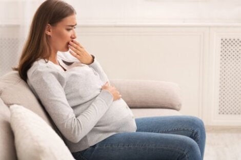 Ξηροστομία κατά την εγκυμοσύνη: Αιτίες και θεραπείες